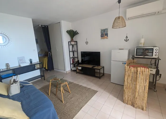 Cosy Vue Et Front De דירה